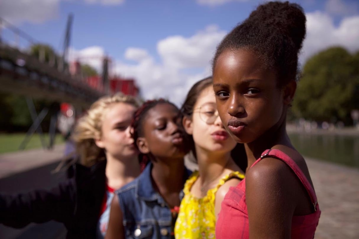 « Mignonnes », de la réalisatrice Maïmouna Doucouré, décrit sans lourdeur deux systèmes antagonistes qui s’imposent aux femmes en devenir : la tradition et les réseaux sociaux. © Bien ou Bien Productions