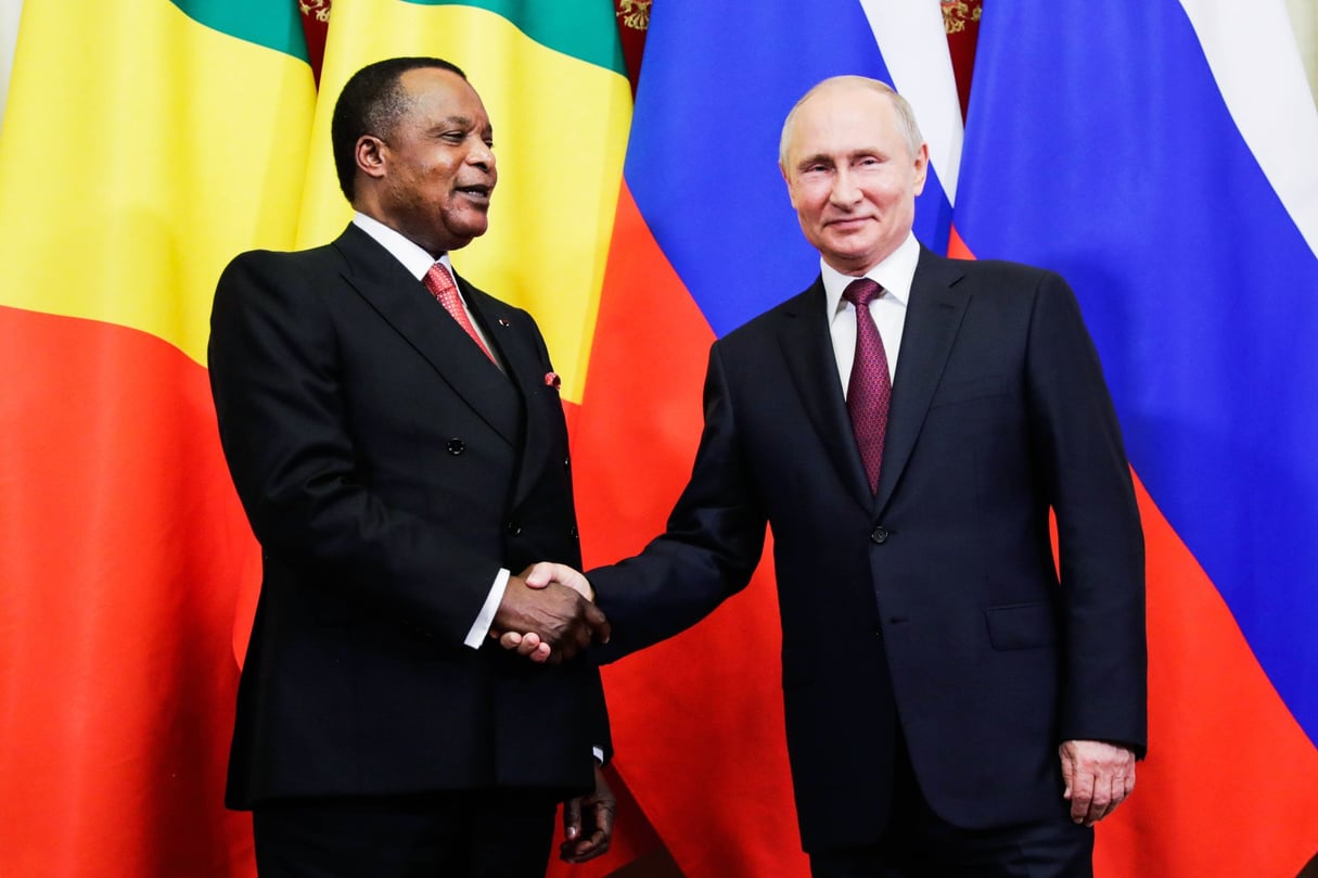 Denis Sassou Nguesso et Vladimir Poutine, lors de la visite du président congolais en Russie, en mai 2019. © Mikhail Metzel/TASS/Sipa USA/SIP