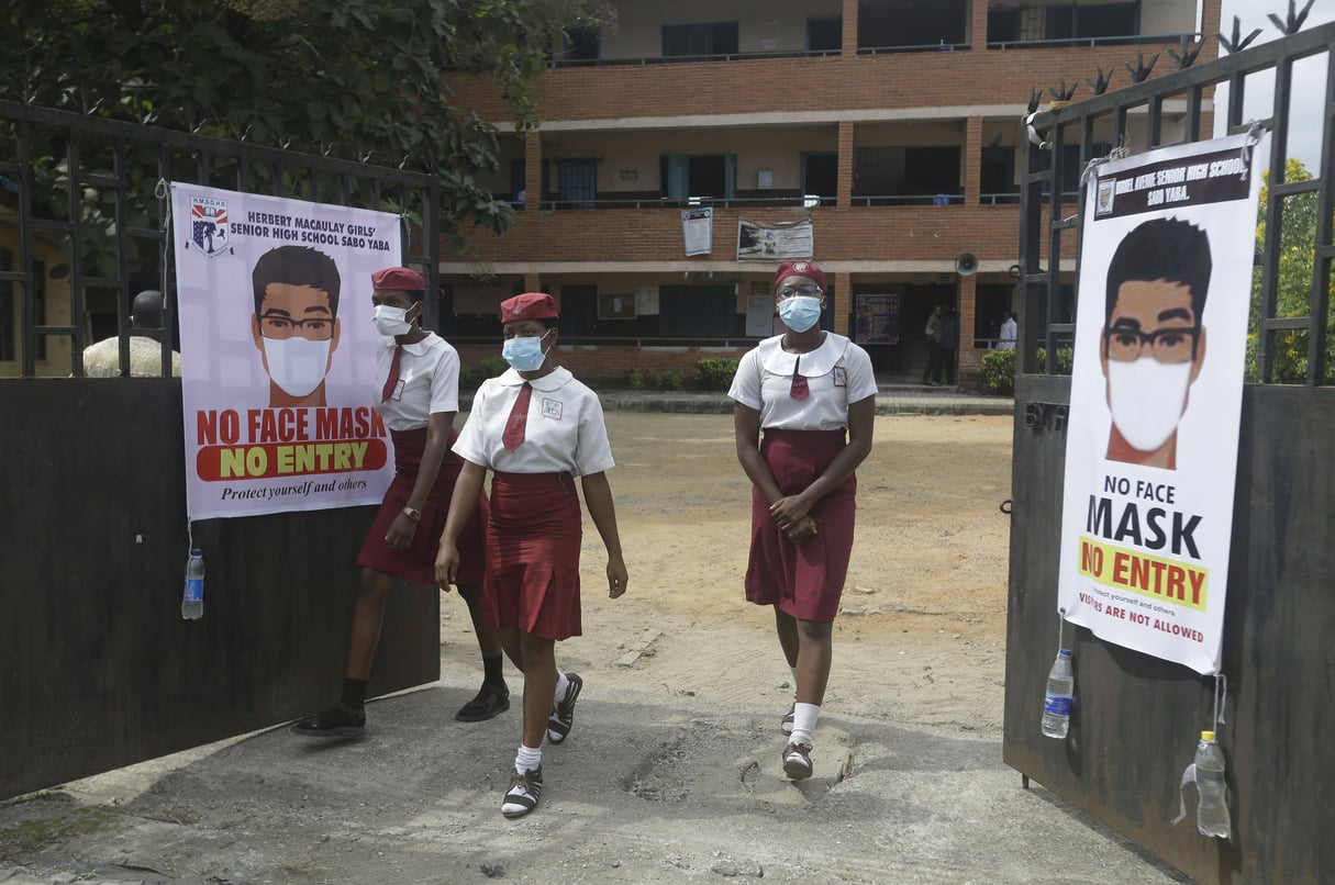 Au Nigeria, les écoles publiques et privées ont repris le 3 août, après des mois de fermeture. © Sunday Alamba/AP/SIPA