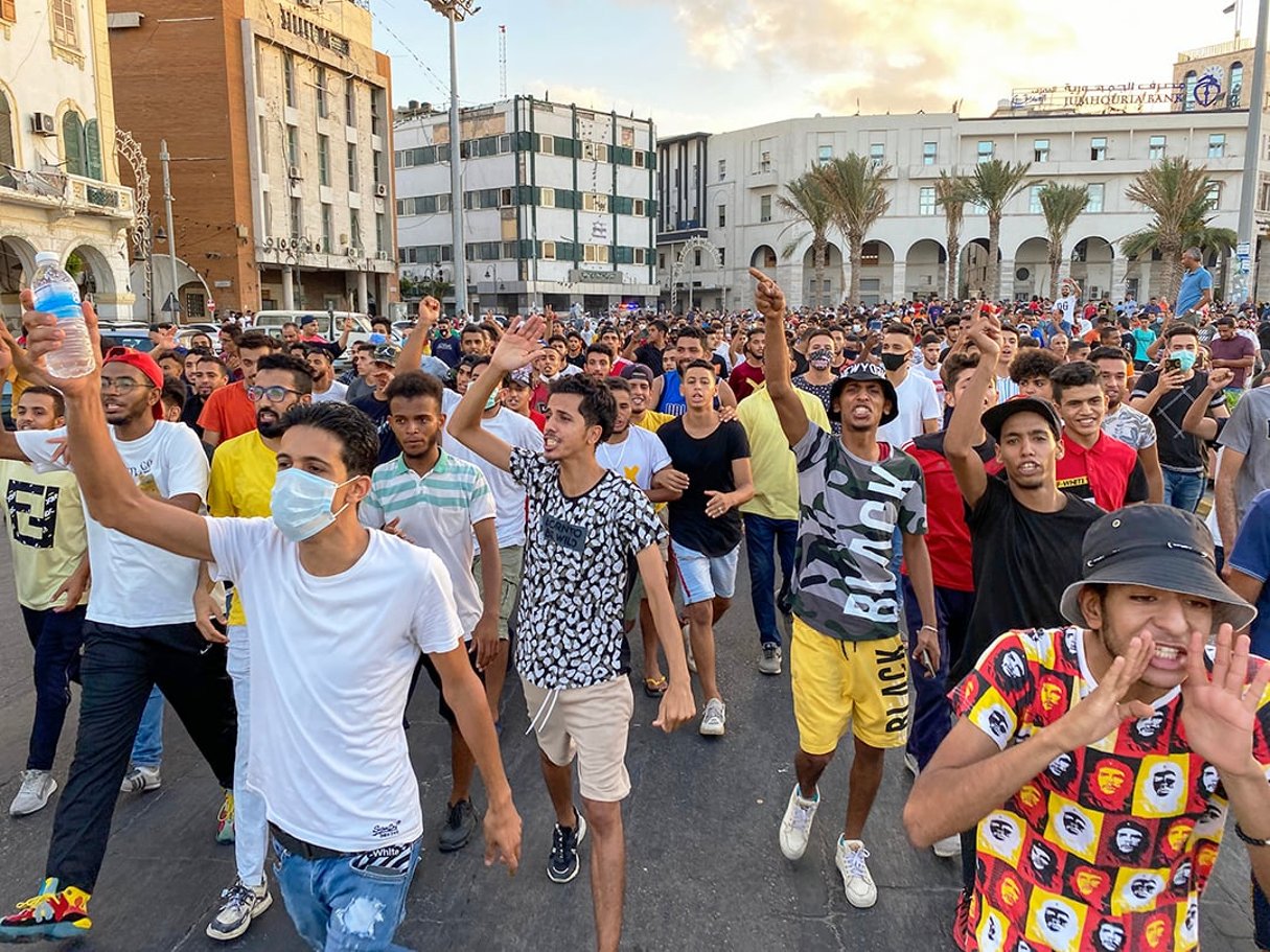 Manifestation à Tripoli le 24 août contre la corruption et la mauvaise qualité des services publics © AFP