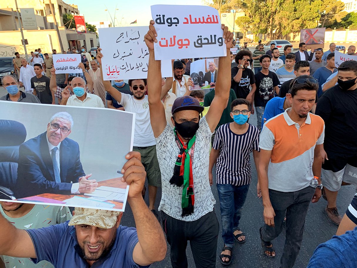 À Misrata, manifestation en soutien au ministre de l’Intérieur suspendu, Fathi Bashagha. © REUTERS/Ayman Al-Sahili