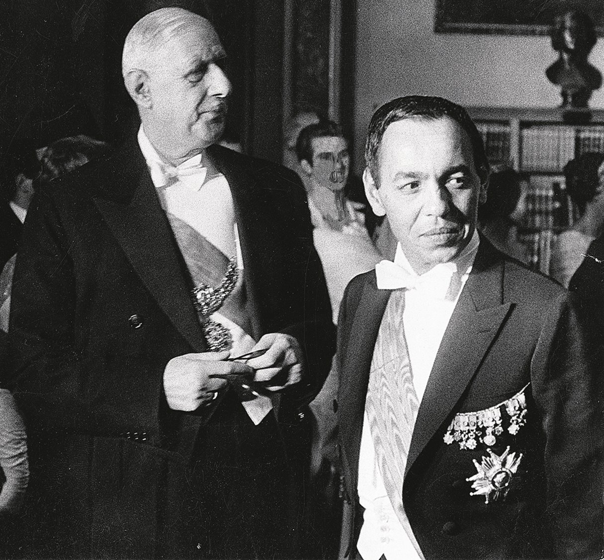 Charles de Gaulle et Hassan II à l’opéra à Paris en juin 1963. © Fondation Charles De Gaulle