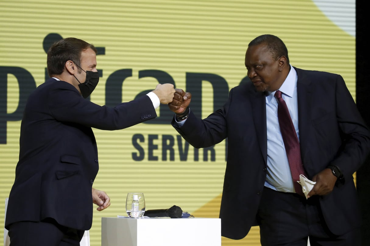 Rencontre entre Emmanuel Macron et Uhuru Kenyatta, à Paris, le 1er octobre 2020. © Gonzalo Fuentes/AP/SIPA