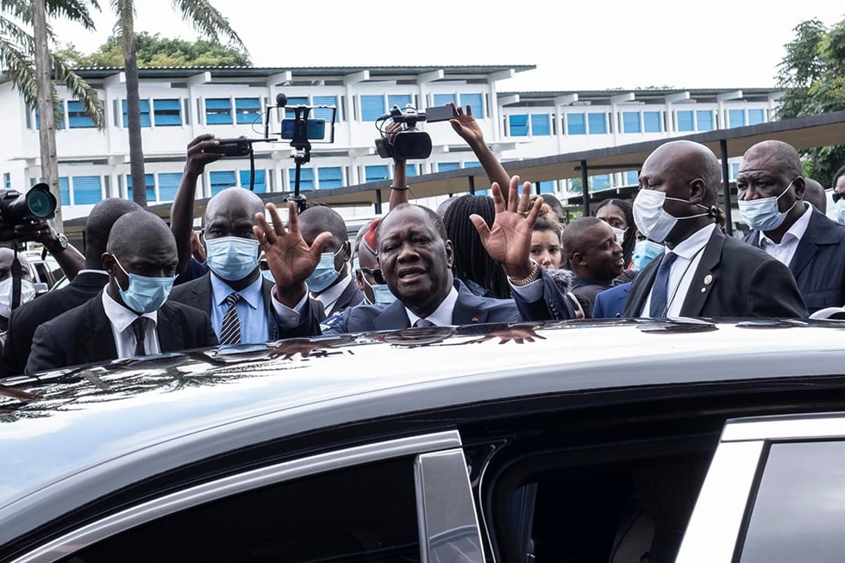 Alassane Ouattara, après avoir voté le 31 octobre 2020, à Abidjan. © Virginie NGUYEN HOANG