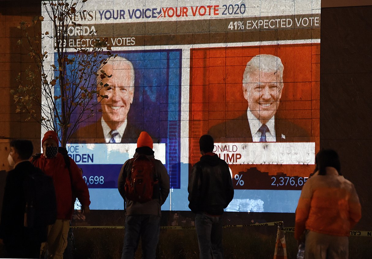 Biden l’emporte largement, avec au moins 5 millions de voix d’avance sur le président sortant. © Olivier DOULIERY / AFP