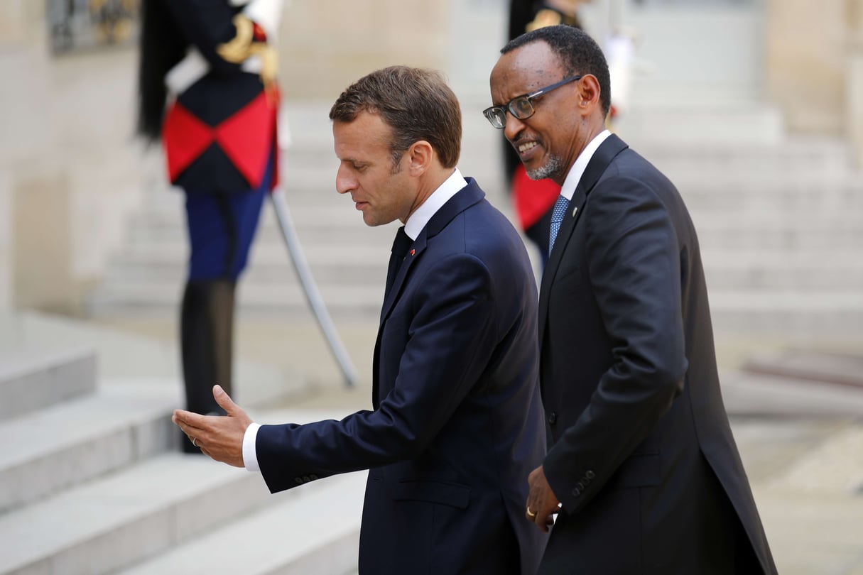 Emmanuel Macron et Paul Kagame, à l’Élysée, le 23 mai 2018. © Francois Mori/AP/Sipa