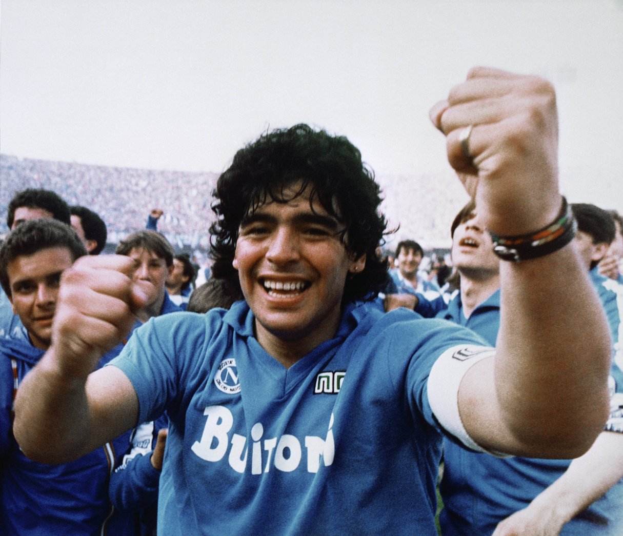Diego Maradona, sous le maillot de Naples, en 1987. &copy; Massimo Sambucetti/AP/SIPA