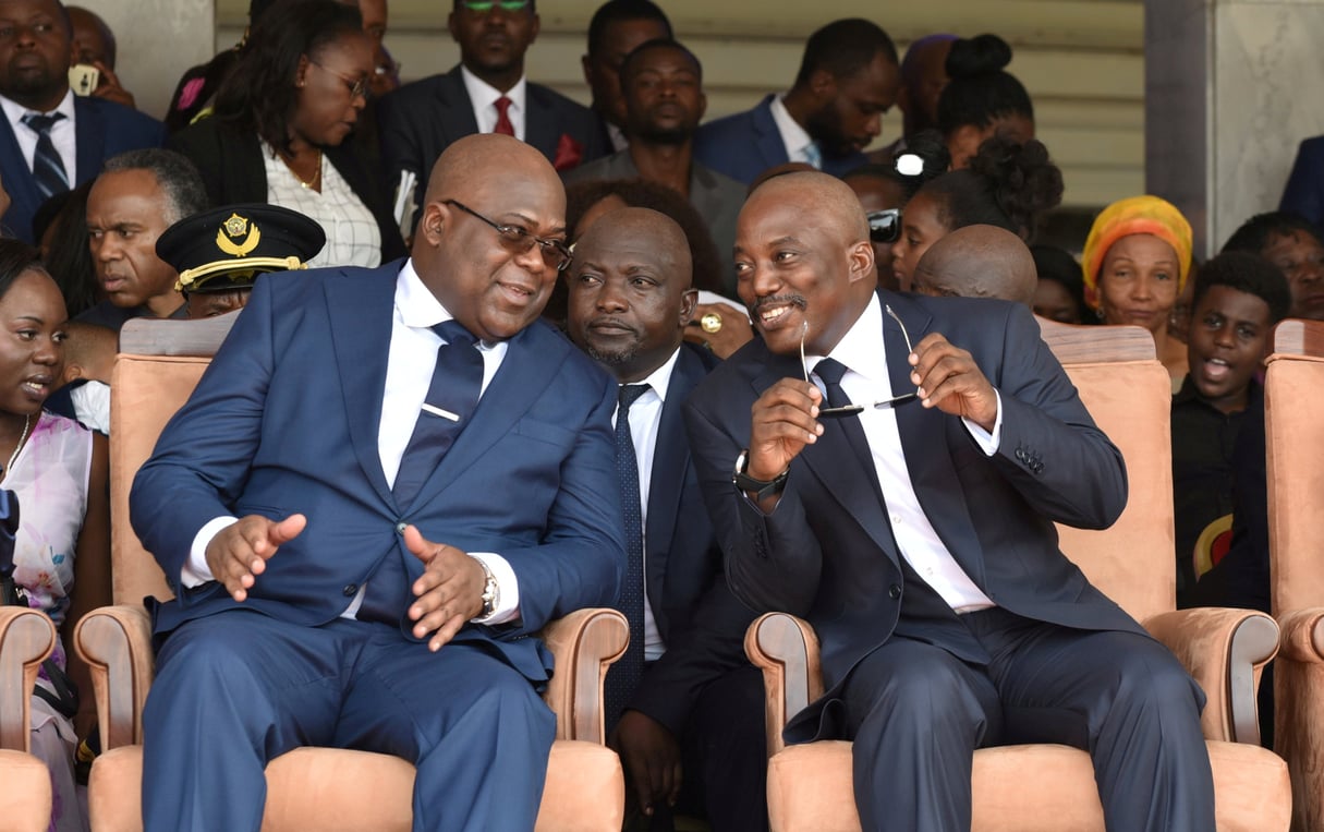 Félix Tshisekedi et Joseph Kabila, lors de l’investiture du 24 janvier 2019. © REUTERS/ Olivia Acland/File Photo