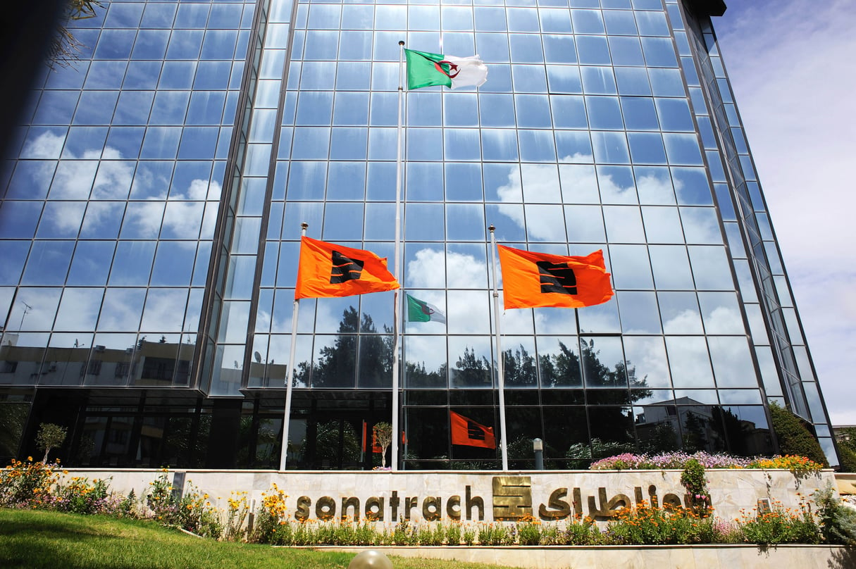 Siege social de SONATRACH, entreprise nationale algérienne de pétrole et gaz. © Lindsay Mackenzie/Redux-REA