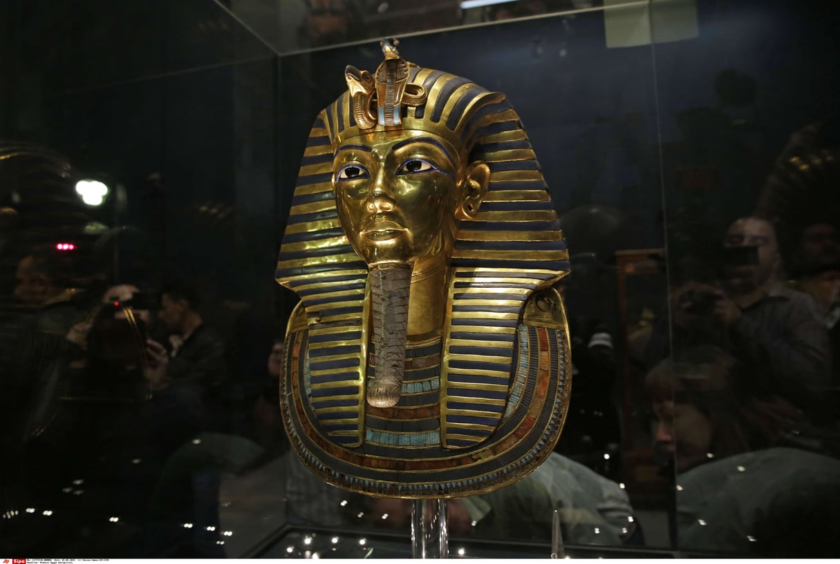 Le masque d’or de Toutankhamon au musée égyptien du Caire, en 2015. © Hassan Ammar/AP/Sipa