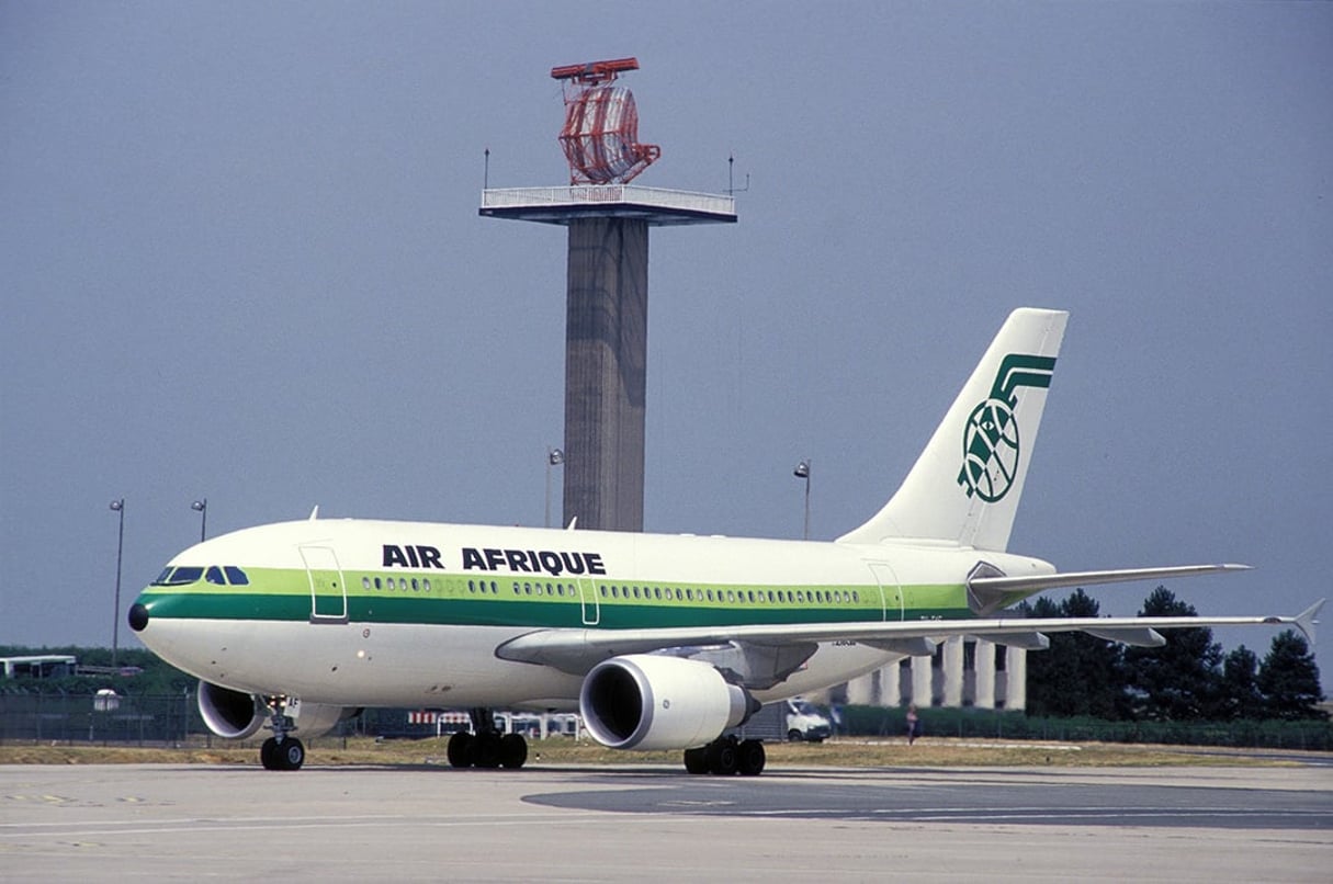 Un appareil Air Afrique à Roissy, en juillet 1994 © Etienne De Malglaive/Gamma-Rapho via Getty Images
