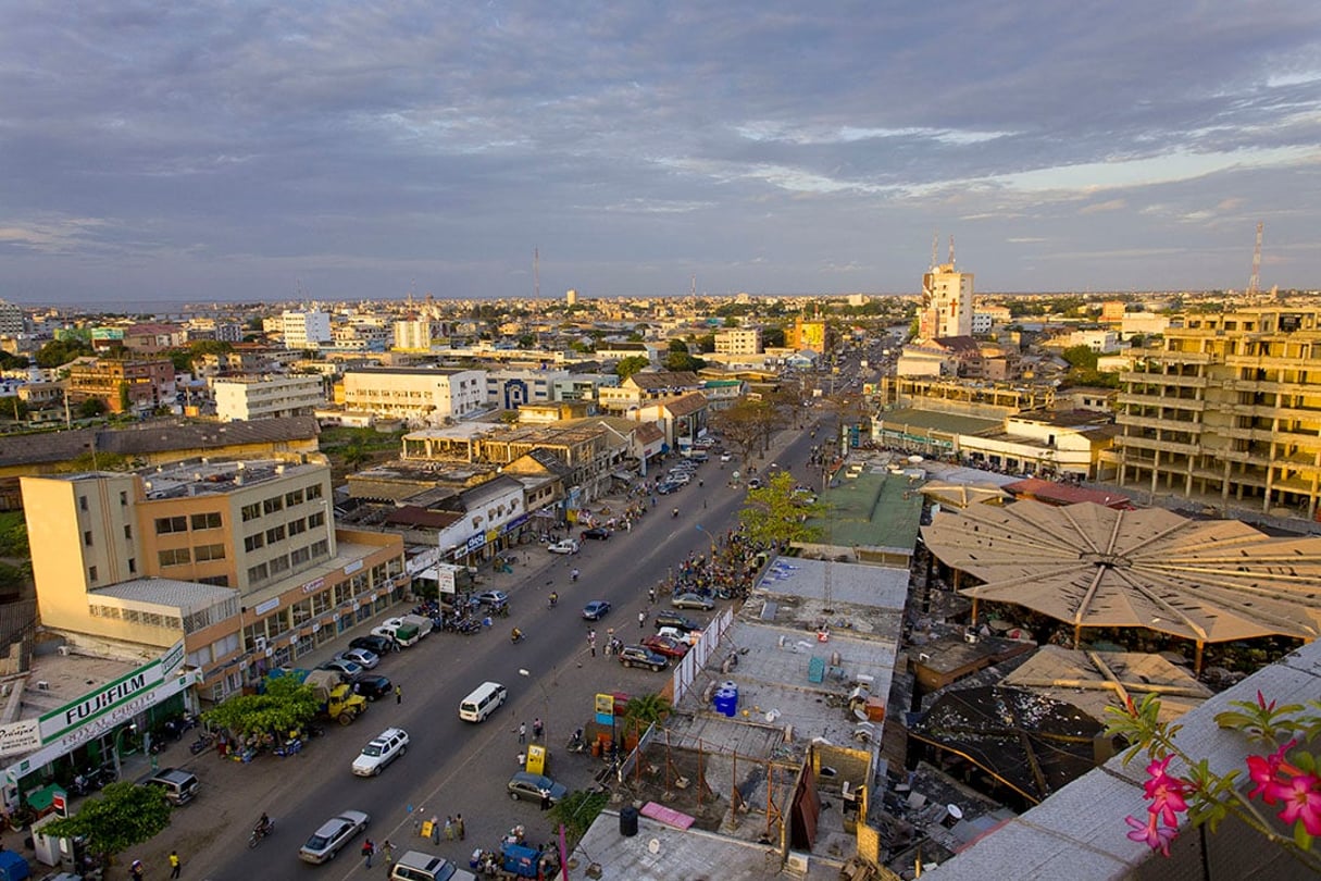 Quartier du port de Cotonou, au Bénin. © Jacques Torregano pour JA