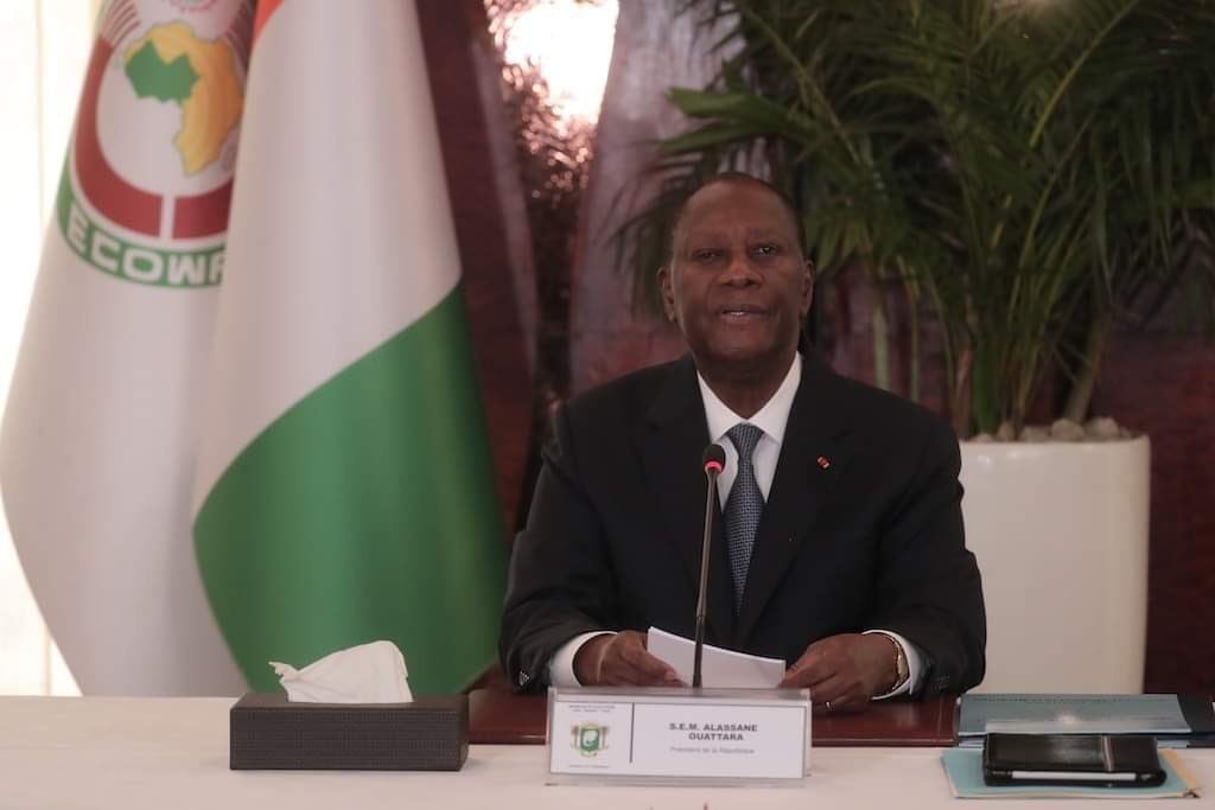 Alassane Ouattara, lors du conseil des ministres du 7 avril 2021. © DR / Présidence Côte d’Ivoire