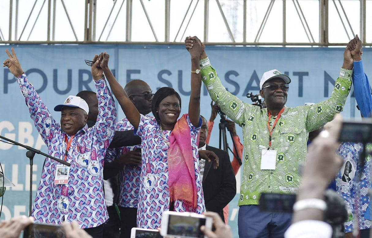 Simone Gbagbo, avec Assoa Adou (à g.) et Maurice Kakou Guikahué, lors d’un meeting de l’opposition, à Abidjan, le 14 septembre 2019. © Sia Kambou/AFP