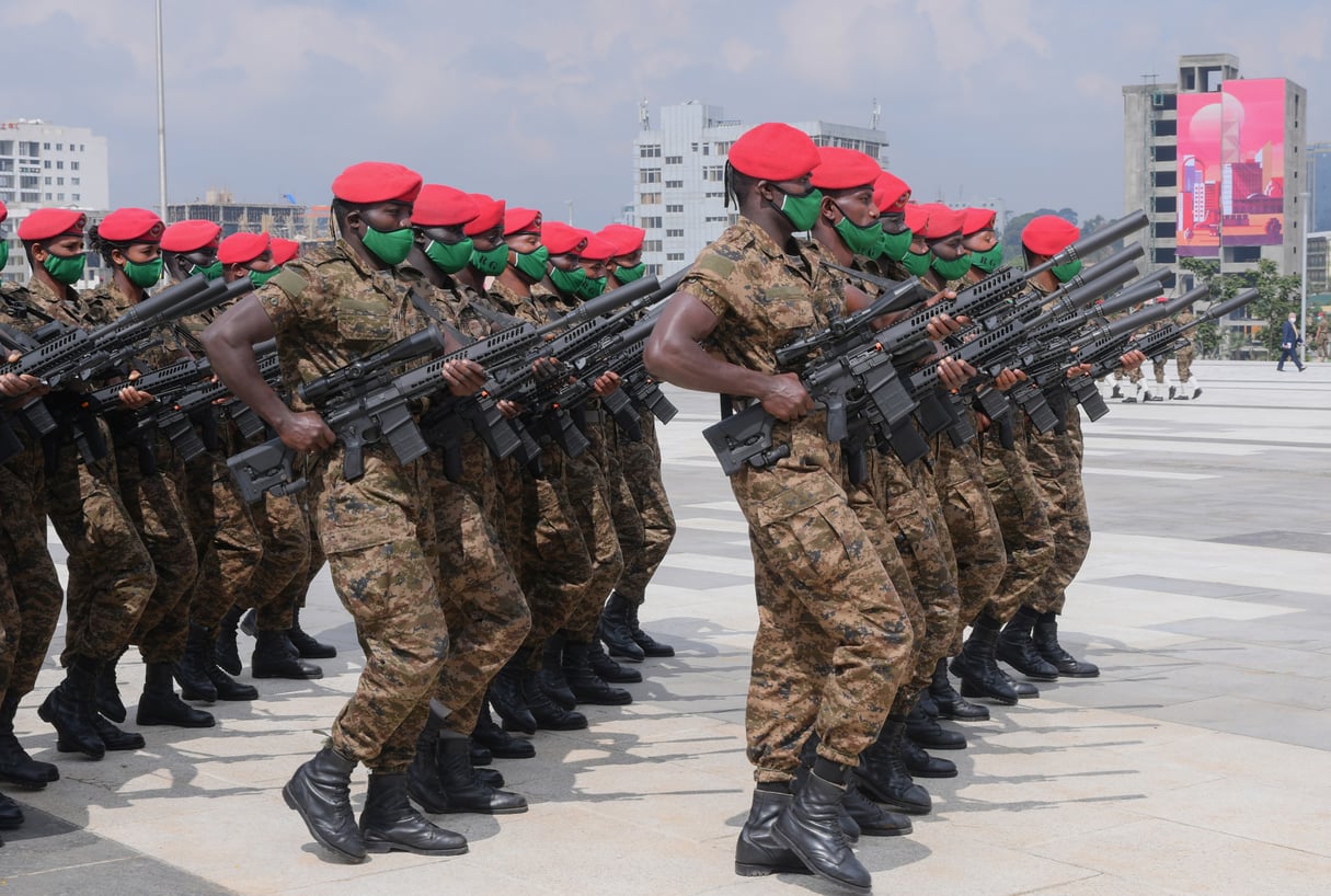 Les forces de défense éthiopiennes lors d’un exercice à Addis-Abeba, en septembre 2020. © EPA/MaxPPP