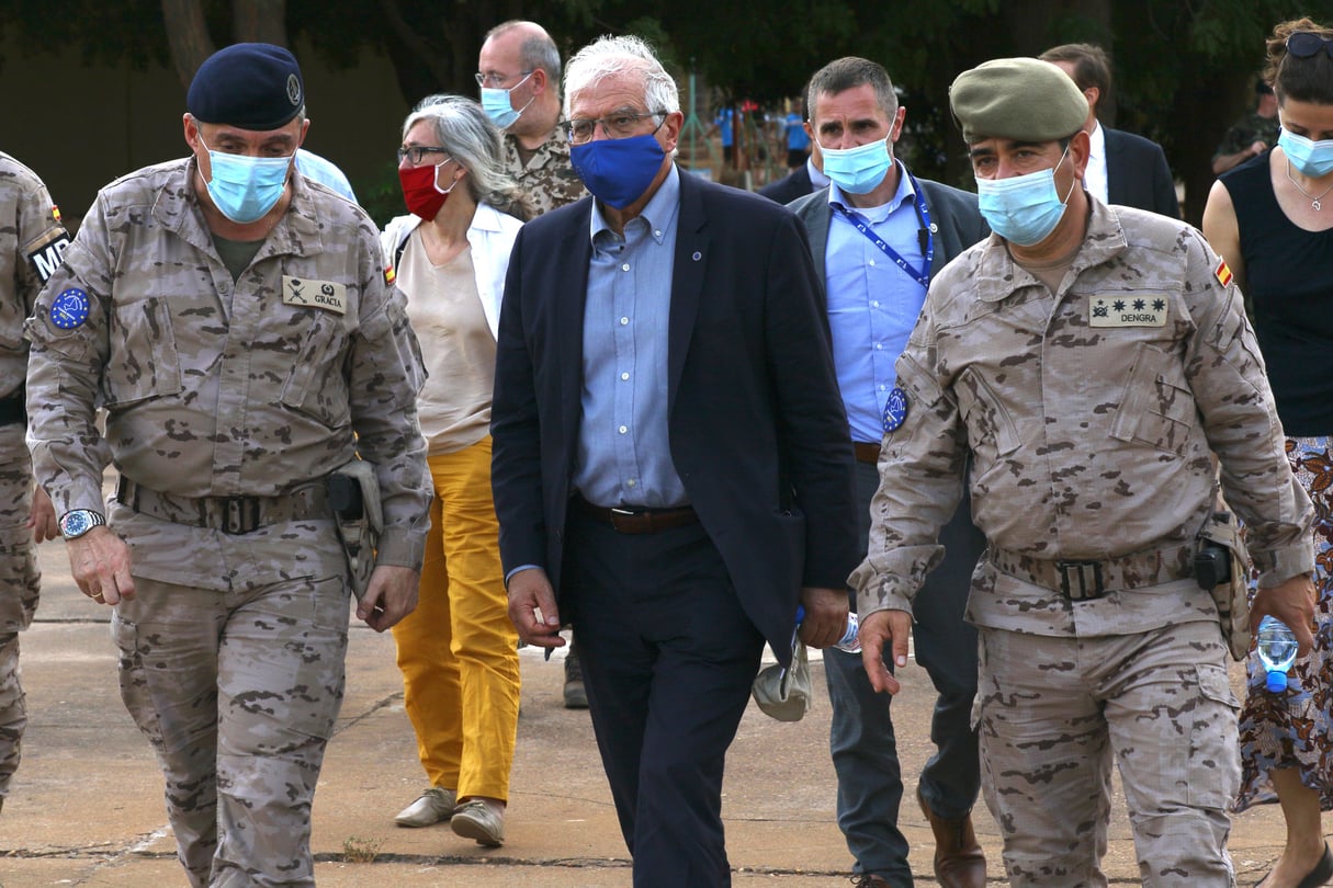 Josep Borrell, Haut représentant de l’UE pour les Affaires étrangères, lots d’une visite des installations de la mission d’entraînement de l’UE au Mali (EUTM), le 24 avril 2021 à Koulikoro. © DR / EUTM-Mali