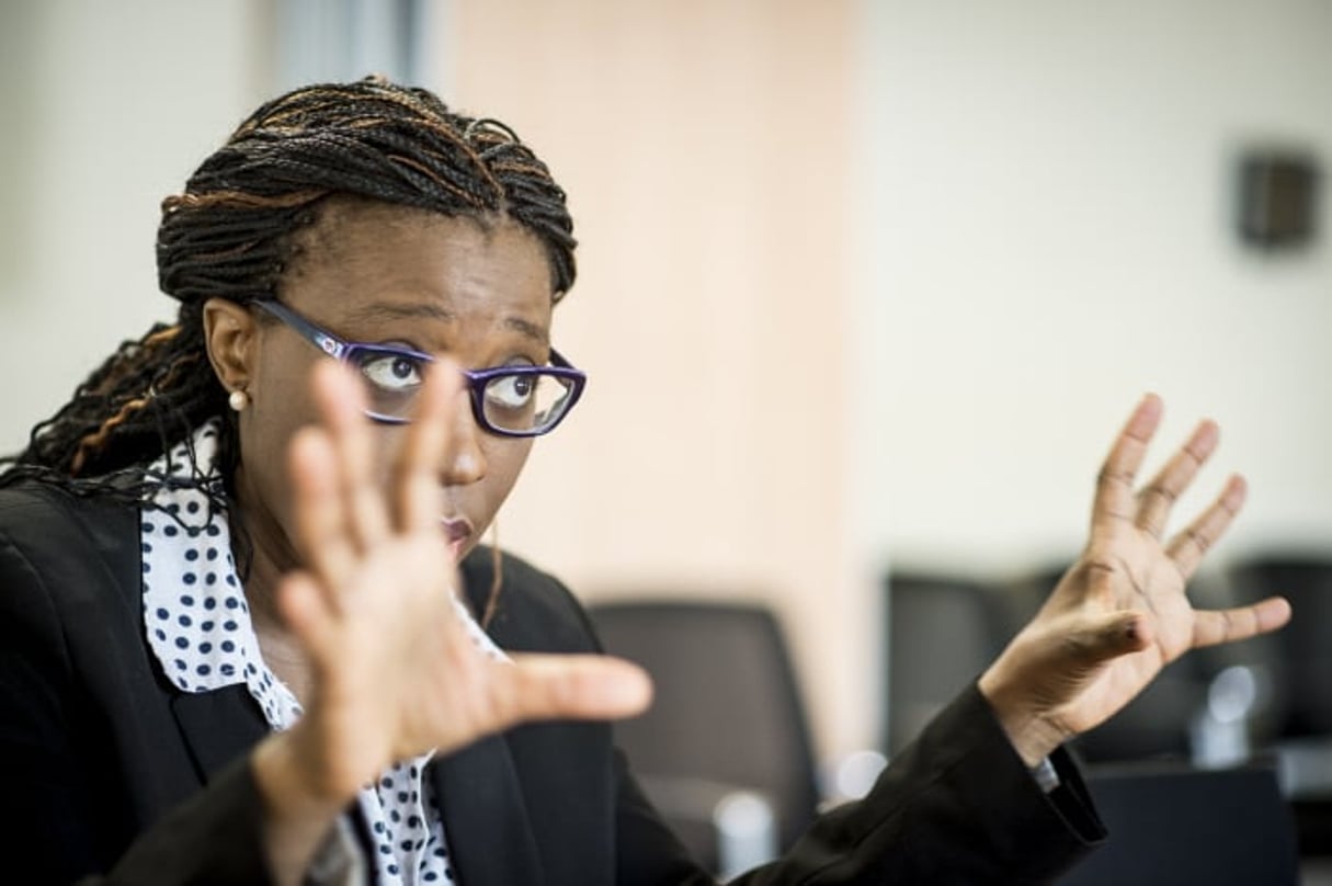 Depuis 2017, Vera Songwe dirige la Commission économique pour l’Afrique. Ici, lors d’une interview en décembre 2015 à Dakar. Elle était alors directrice régionale pour l’Afrique de l’Ouest du Centre de la société Financière Internationale (IFC) © Sylvain Cherkaoui pour Jeune Afrique