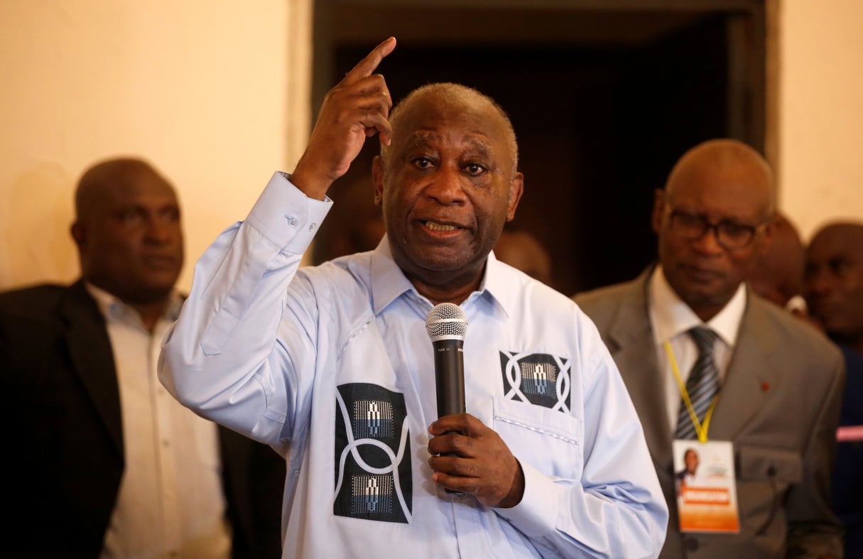 Laurent Gbagbo s’exprime devant ses partisans à son arrivée à Abidjan, le 17 juin 2021. © REUTERS/Macline Hien