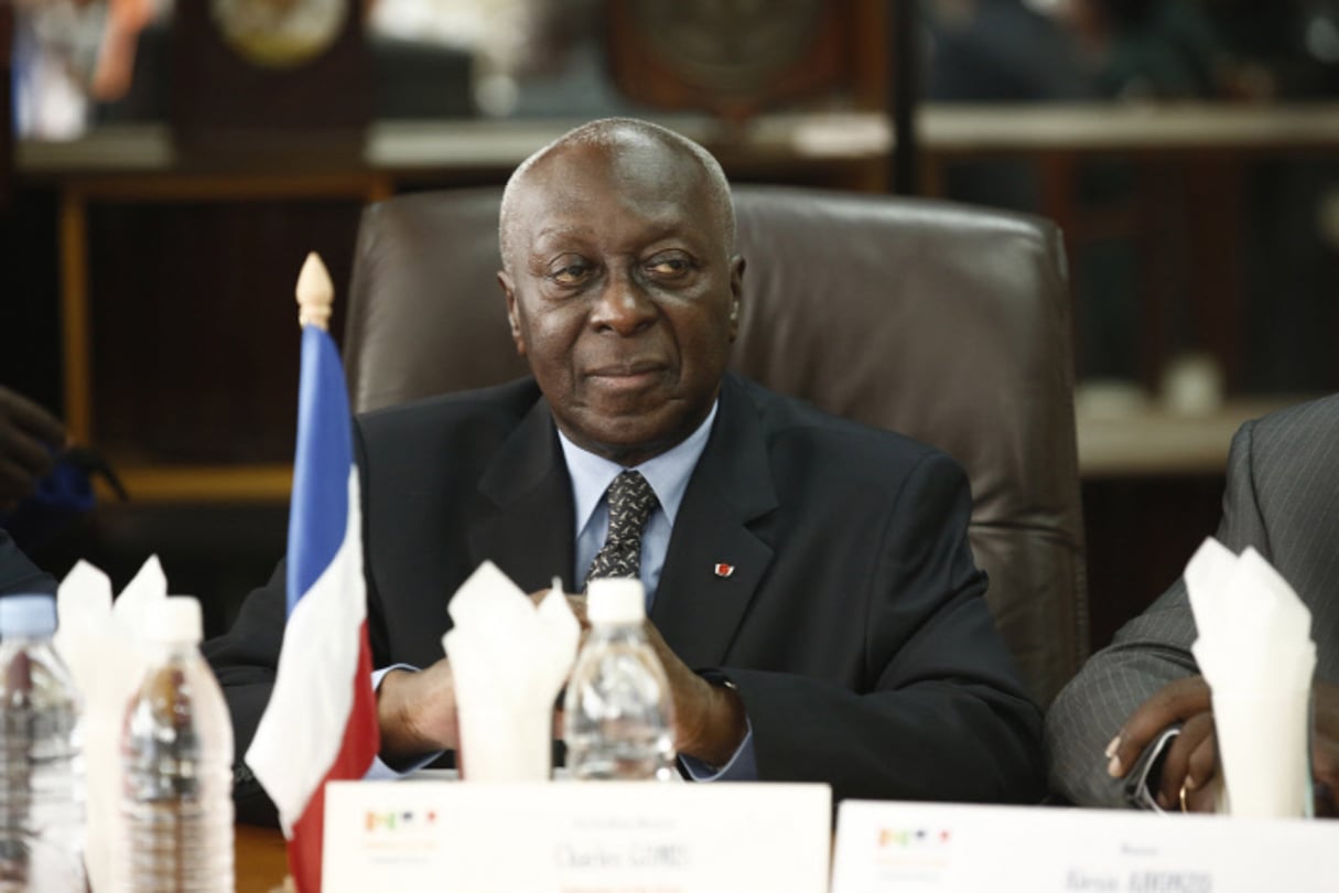 Charles Gomis, le 10 mai 2014, lors de la visite du ministre français des Armées, Jean-Yves Le Drian, à Abidjan. © Bruno Levy pour Jeune Afrique