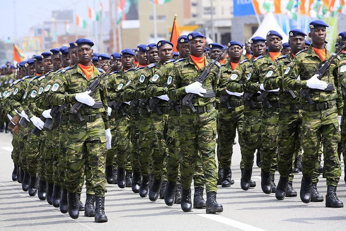 Des soldats ivoiriens lors de la fête de l’Indépendance, le 7 août 2019. © EPA-EFE/LEGNAN KOULA/MAXPPP