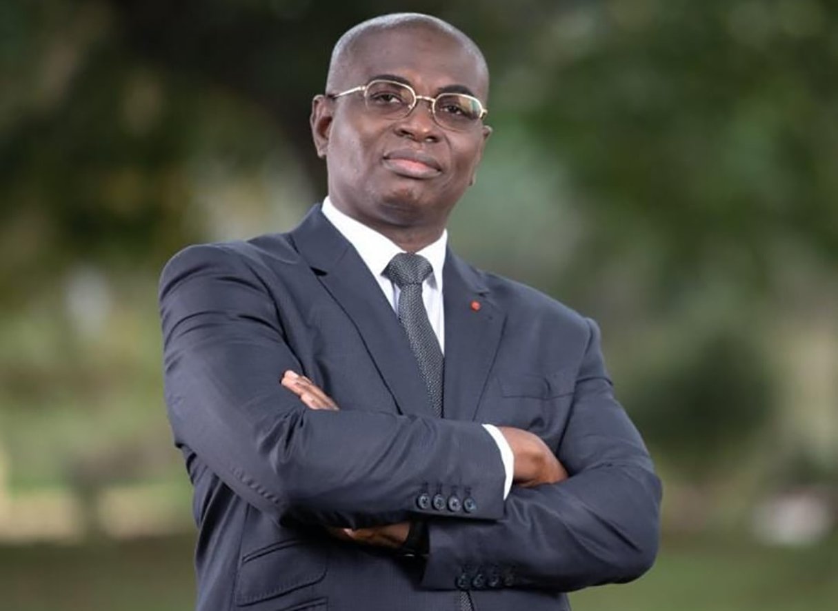 Côte d'Ivoire : Félix Miézan Anoblé en mission parisienne pour la future  banque publique d'investissement - Jeune Afrique