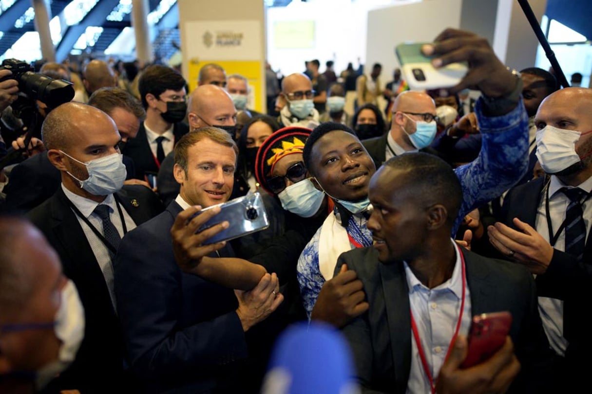 Emmanuel Macron au Sommet Afrique-France le 8 octobre 2021. © Daniel Cole/AFP