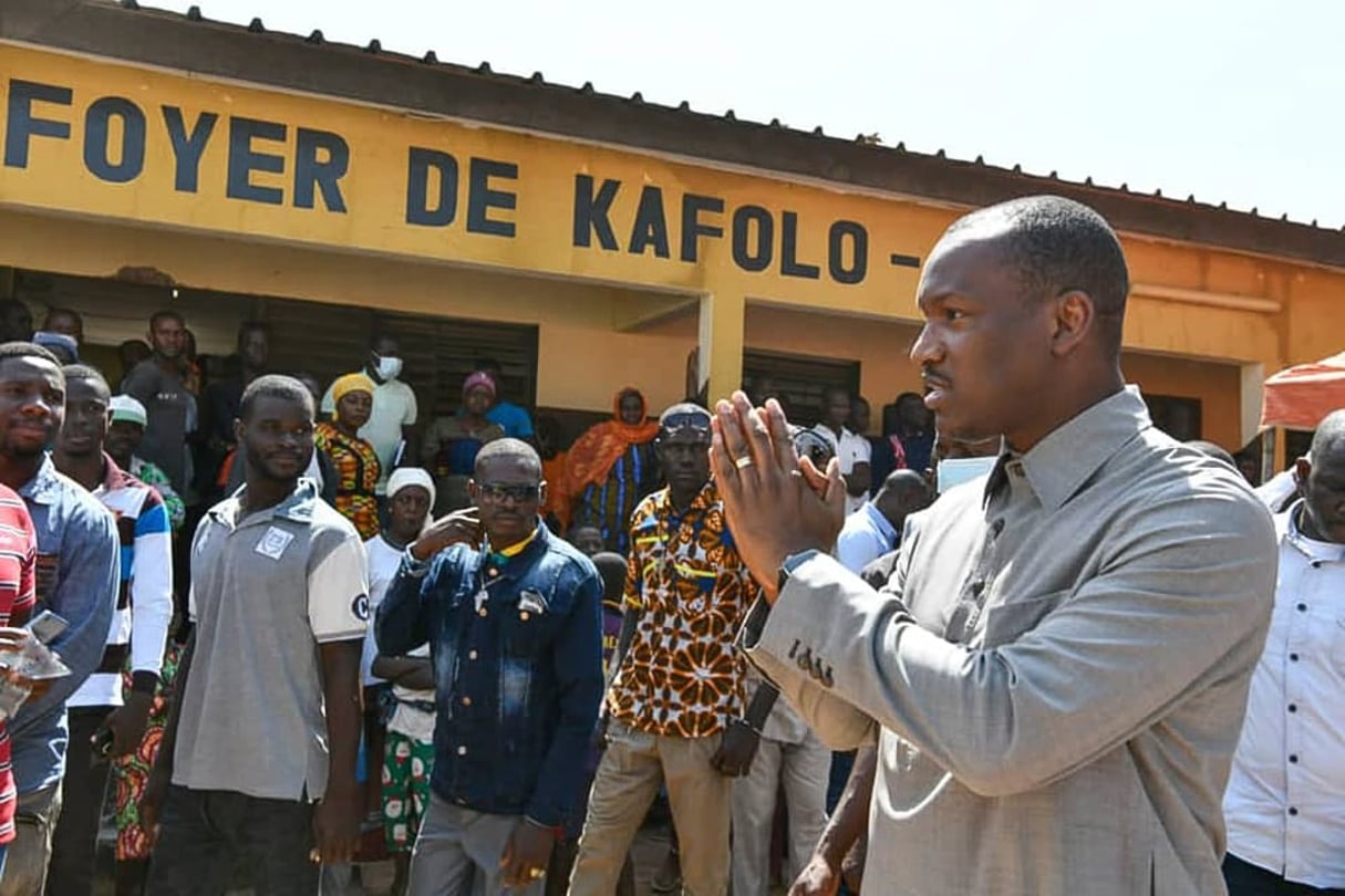 Le ministre Mamadou Touré, à Kafolo, le 19 novembre 2021. © Twitter / MamadouTouré