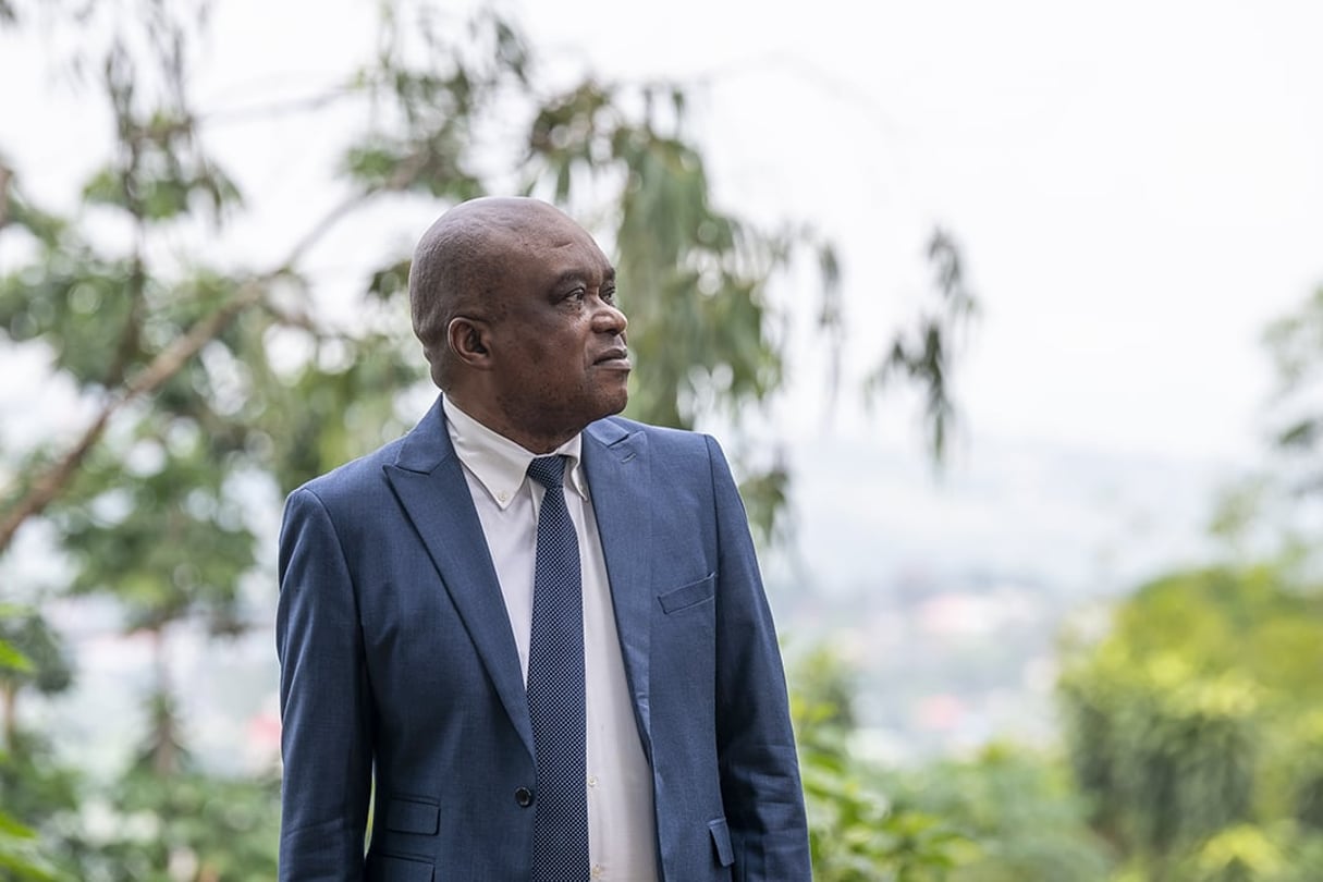 Le professeur Thierry Nlandu à Kinshasa, le 8 décembre 2021. © Arsène Mpiana pour JA