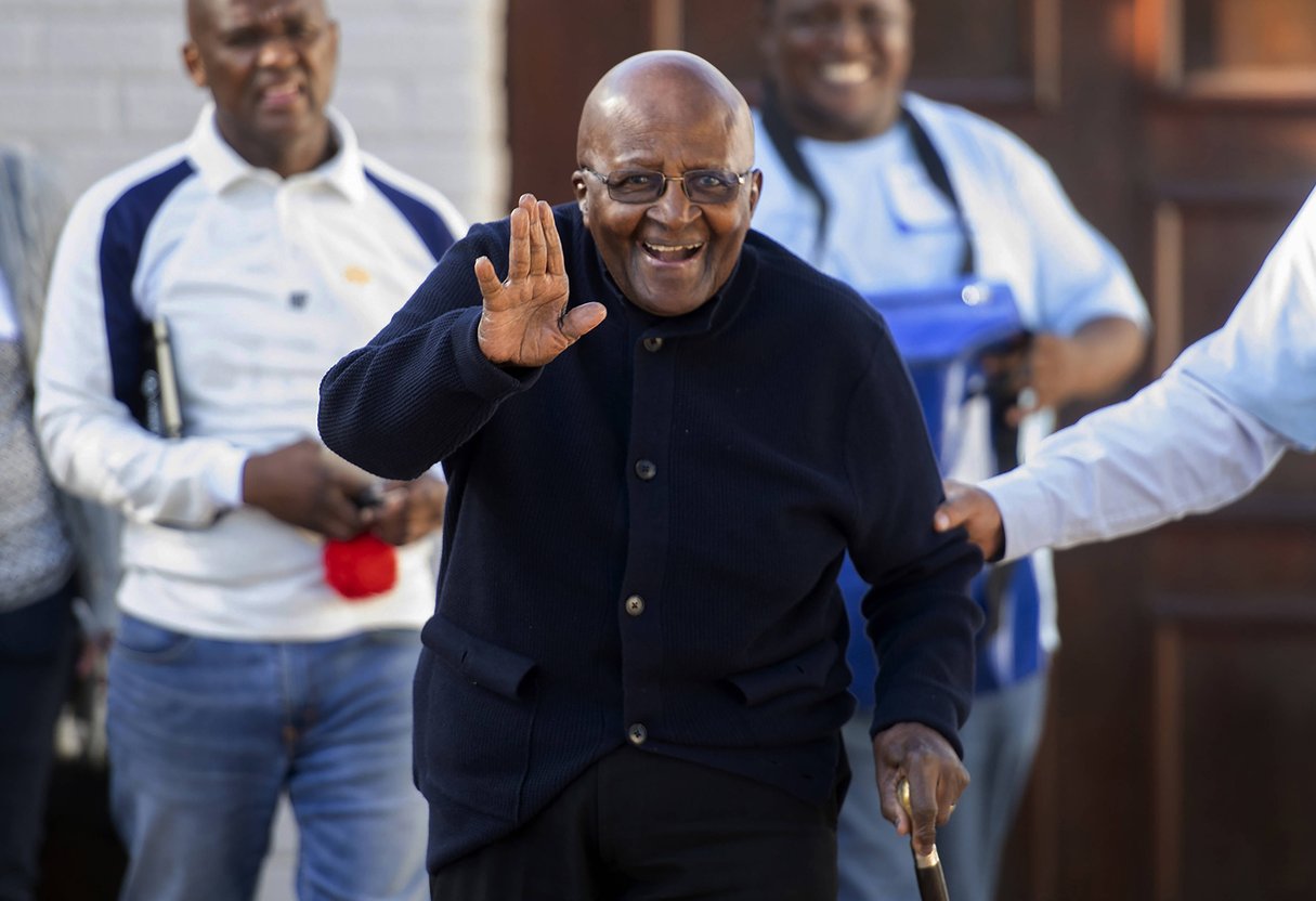 L’archevêque anglican Desmond Tutu dans sa maison du Cap, le 6 mai 2019. © AP/SIPA