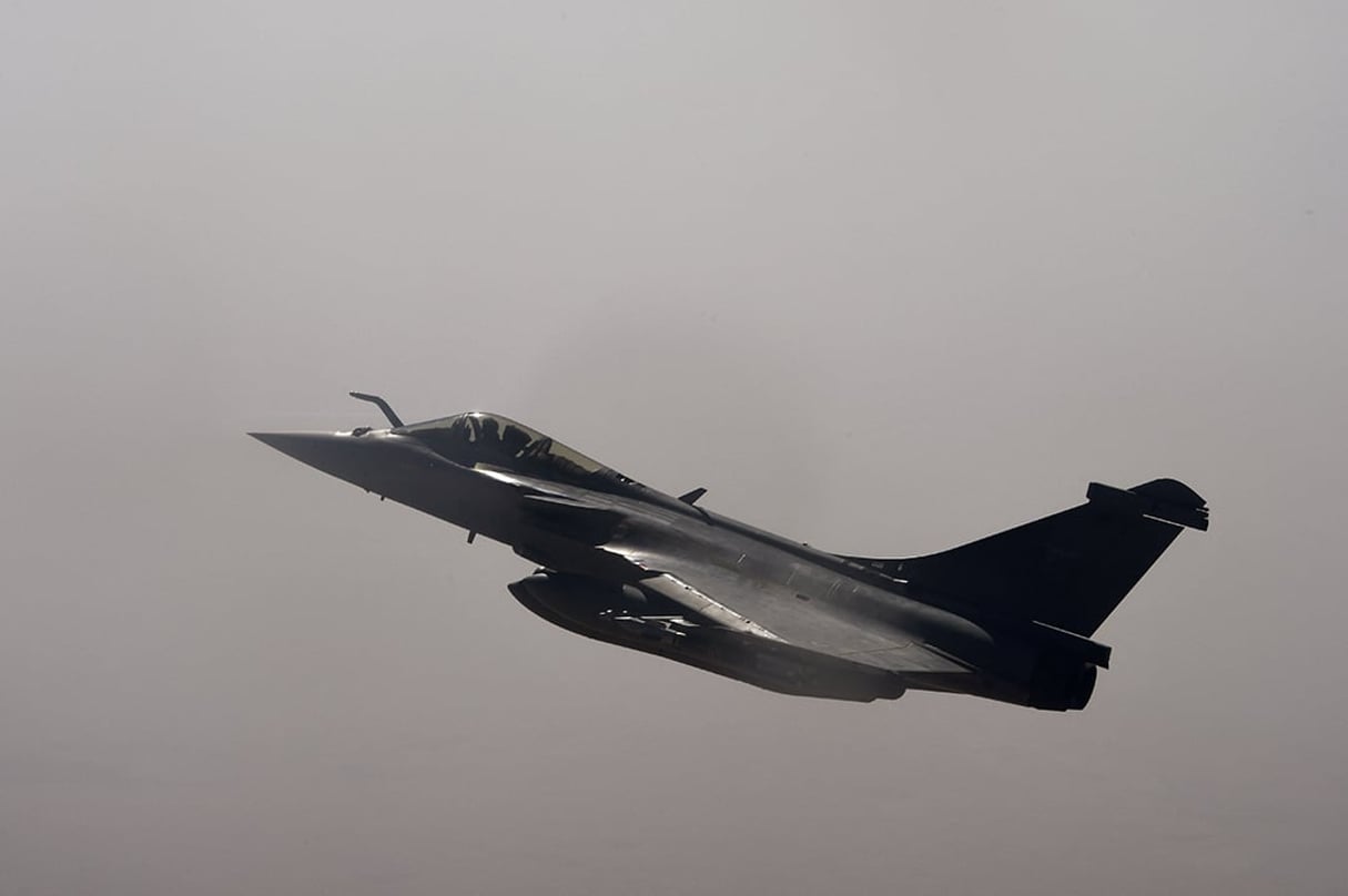 Un avion de guerre Rafale de l’armée française en route pour Gao. A French army’s Rafale warplane is pictured on February 19, 2016 on its way to Gao, northern Mali. 
© MIGUEL MEDINA/AFP