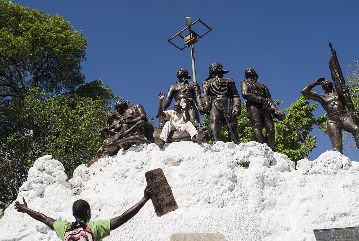 Jour de commémoration de la bataille de Vertières dans les rues de Cap-Haitien, le 18 novembre 2014. &copy; Corentin Fohlen/Divergence