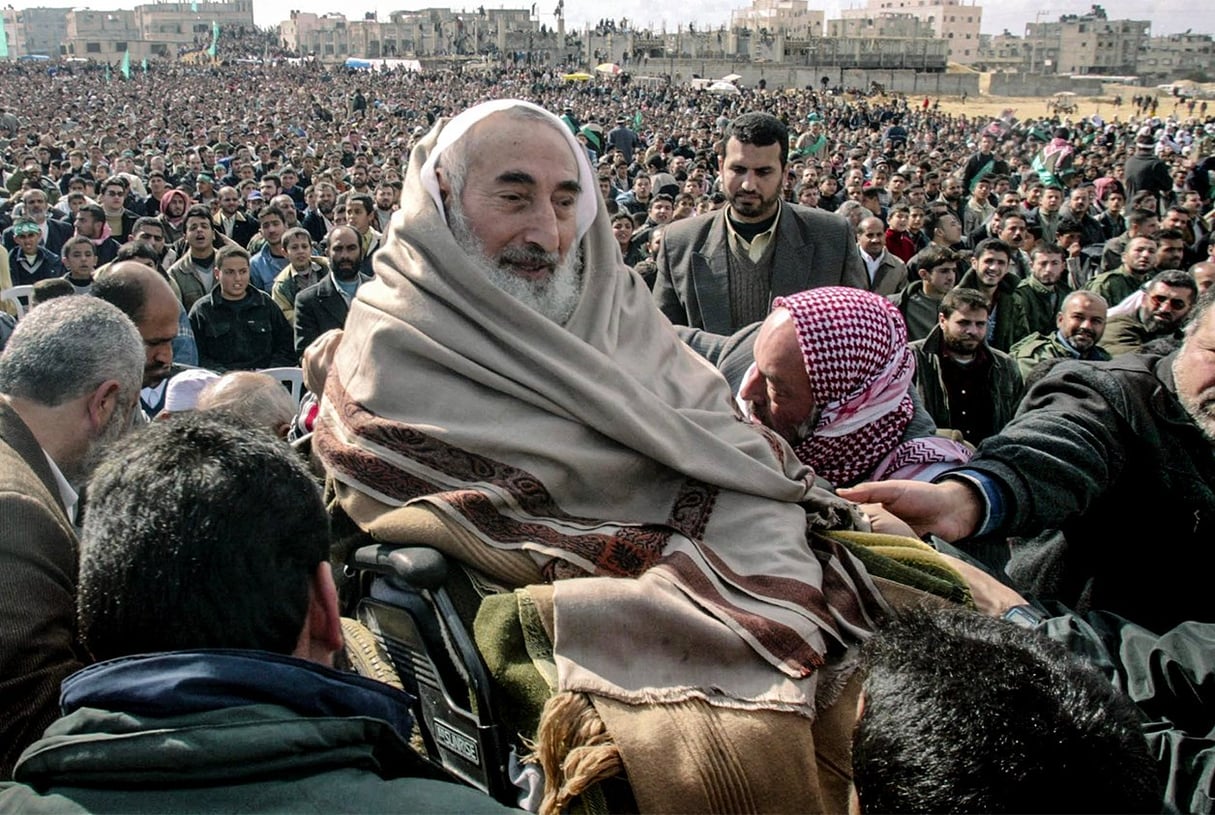 Cheikh Yassine, fondateur du Hamas, lors d’un meeting dans le camp de réfugiés de Jabalia, à Gaza, le 14 février 2003. © MOHAMMED SABER / AFP