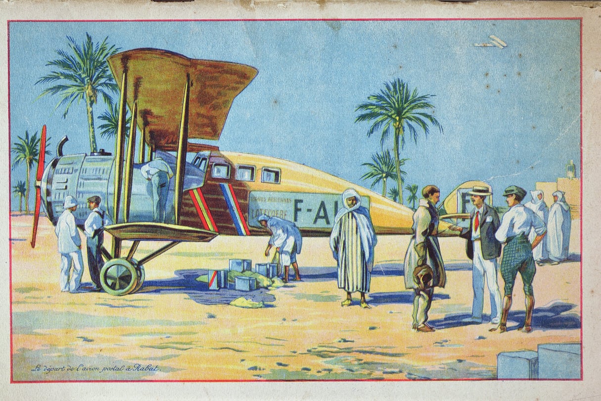 Préparatifs de départ d'un avion de l'Aéropostale, à Rabat, en 1924. &copy; © Archives Charmet/Bridgeman Images