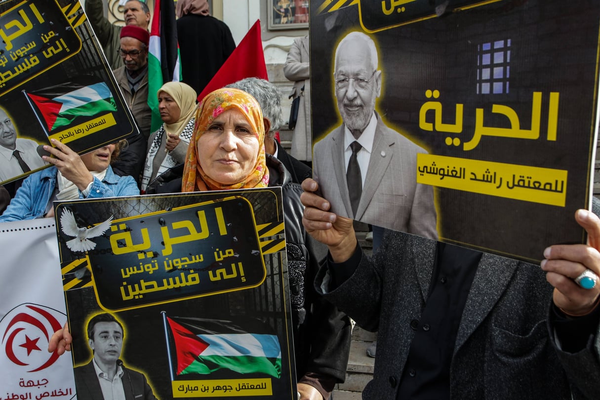 Manifestation pour la libération des prisonniers politiques, dont Rached Ghannouchi, à Tunis, le 9 mars 2024. © Yassine Mahjoub/SIPA