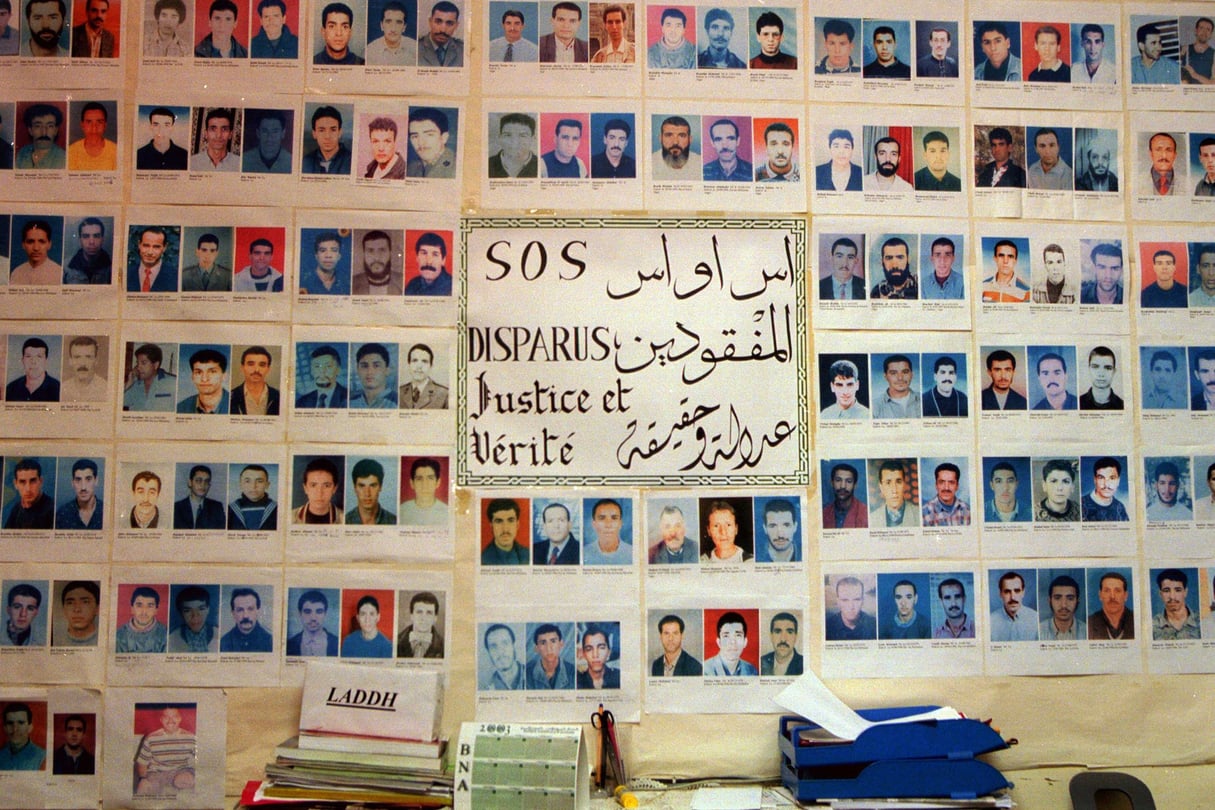 Dans les locaux de l’association SOS Disparus à Alger. © SIMON ISABELLE/SIPA