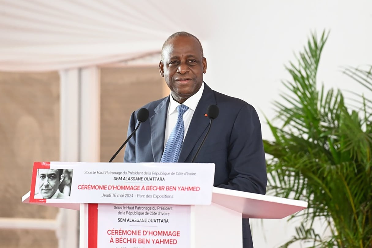 Ally Coulibaly, Grand Chancelier de l'Ordre national de la Côte d'Ivoire, lors de la cérémonie d'hommage à Béchir Ben Yahmed, au Salon international du livre d'Abidjan (Sila), le 16 mai 2024. &copy; PR CIV