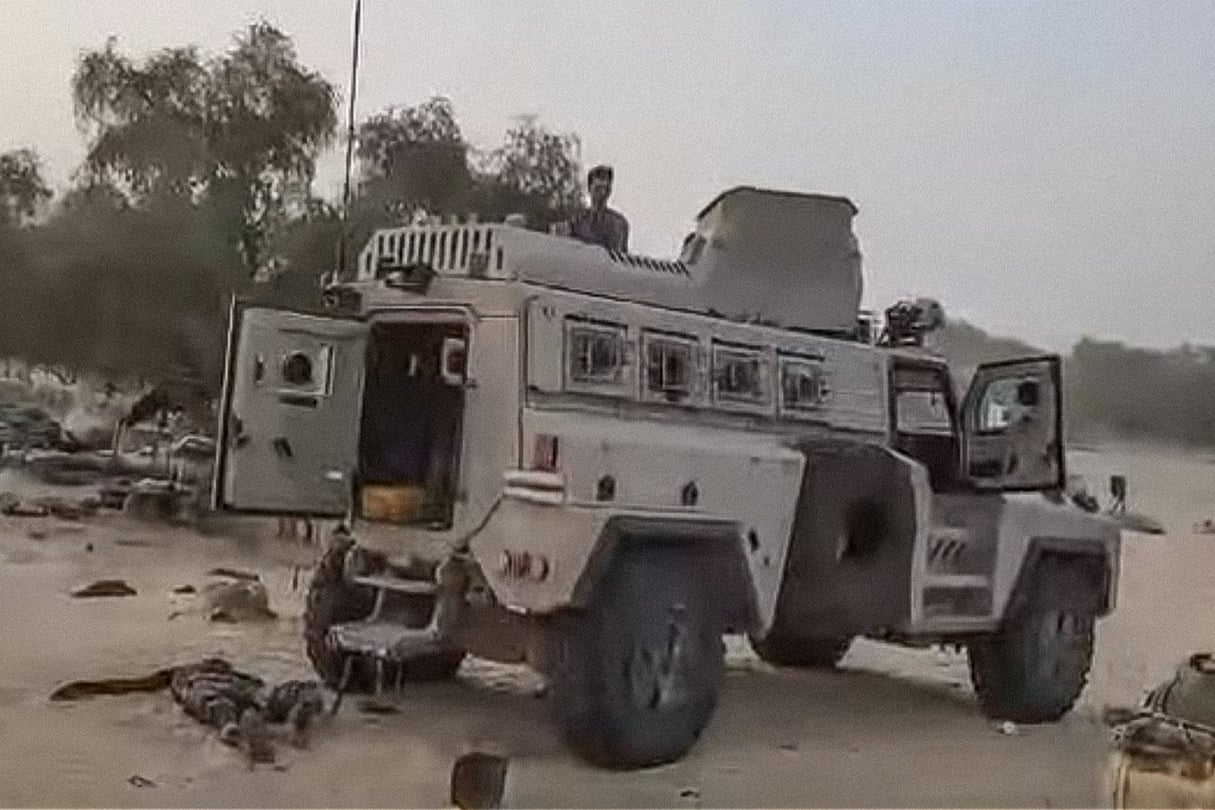 À Tinzawaten, après les combats du 27 juillet. © Capture écran d’une vidéo du Haut Conseil pour l’Unité de l’Azawad