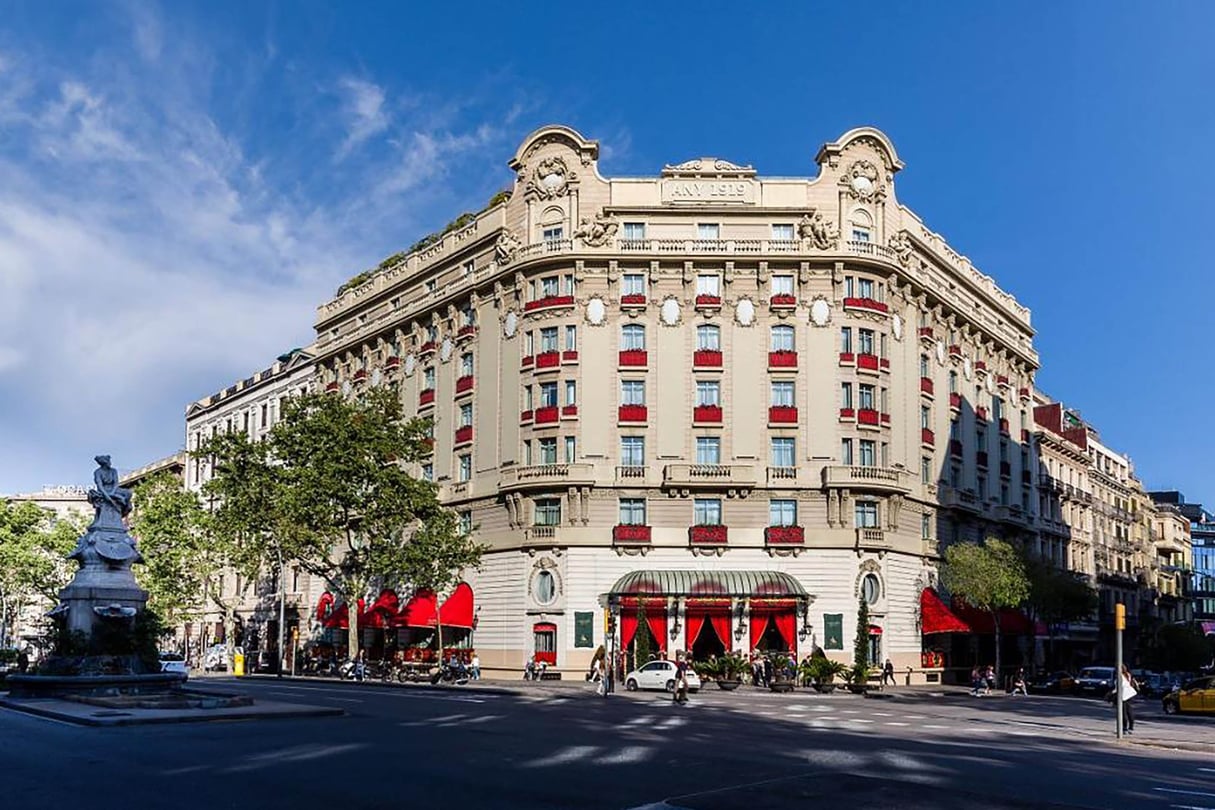 Vue extérieure du Palace Hotel à Barcelone. © Hotel El Palace Barcelona