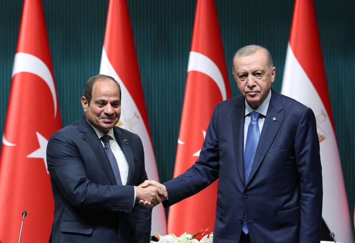 Le président égyptien Abdulfettah al-Sissi et le président turc Recep Tayyip Erdogan au complexe présidentiel d’Ankara, le 4 septembre 2024. © TURKISH PRESIDENTIAL PRESS SERVICE / AFP