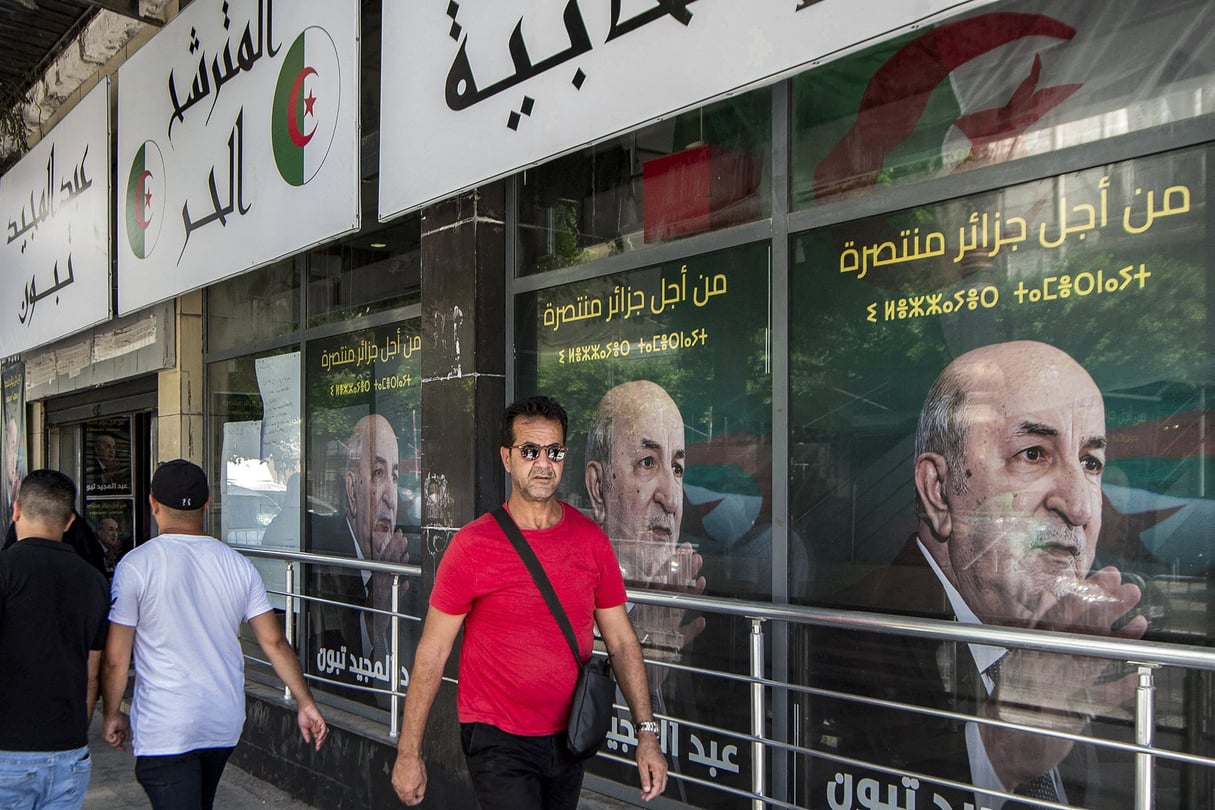 Candidat à sa propre succession, Abdelmadjid Tebboune est l’immense favori du scrutin présidentiel de ce samedi 7 septembre. © AFP