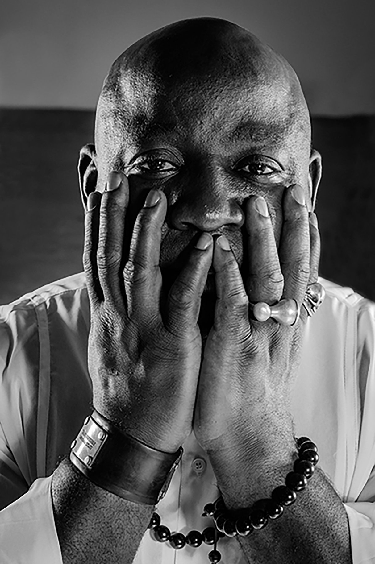 Portrait de Barthélémy Toguo, 2015, Zacharie Ngnogue, © Zacharie Ngnogue; Adagp, Paris, 2024