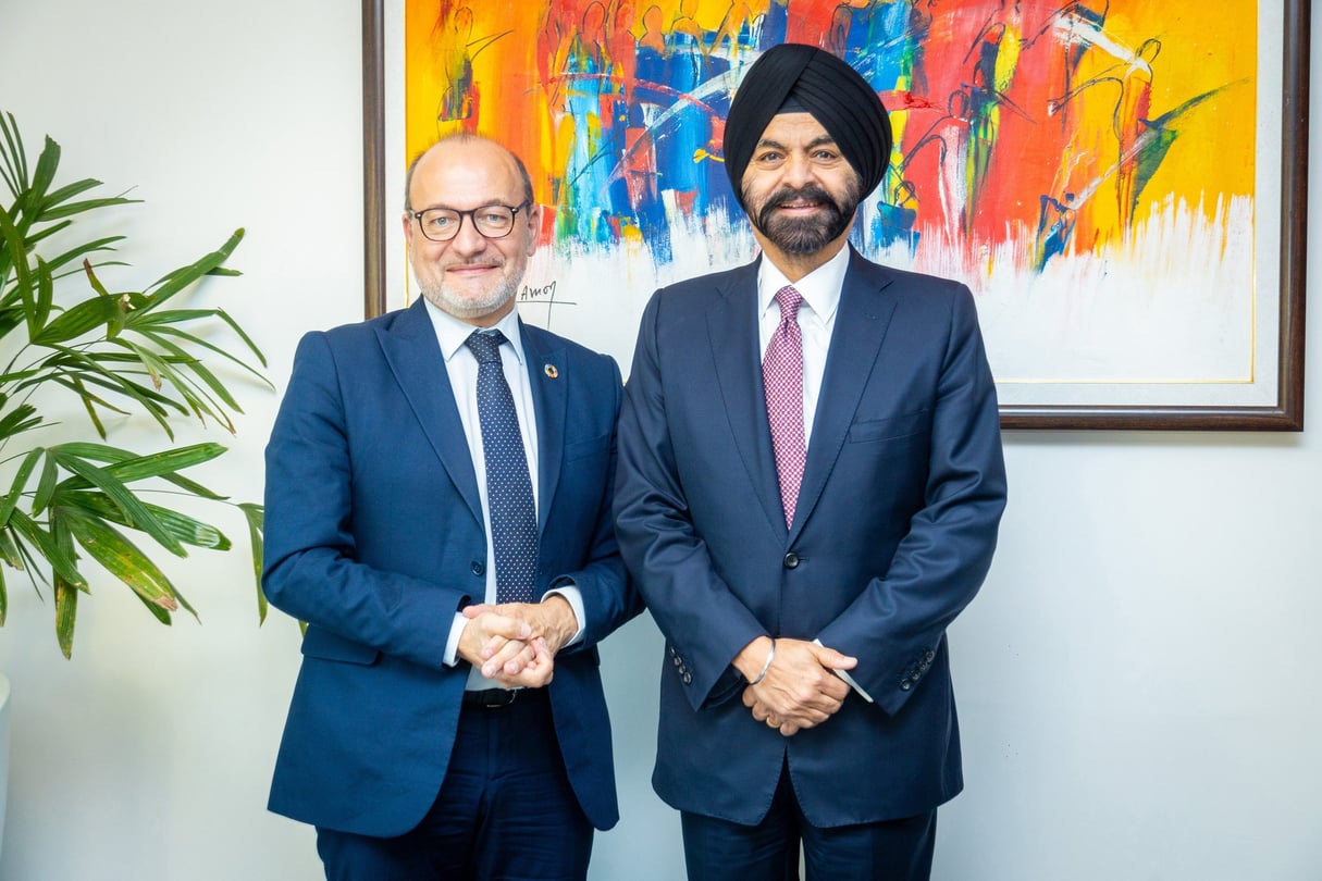 Rémy Rioux (AFD) et Ajay Banga (Banque mondiale) à Abidjan, le 10 octobre 2024. © B&Y STUDIO