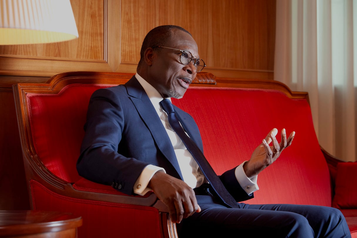 Le président béninois, Patrice Talon, lors d’un entretien avec Jeune Afrique le 24 février 2025, au palais de la Marina, à Cotonou. © Vincent Fournier pour JA