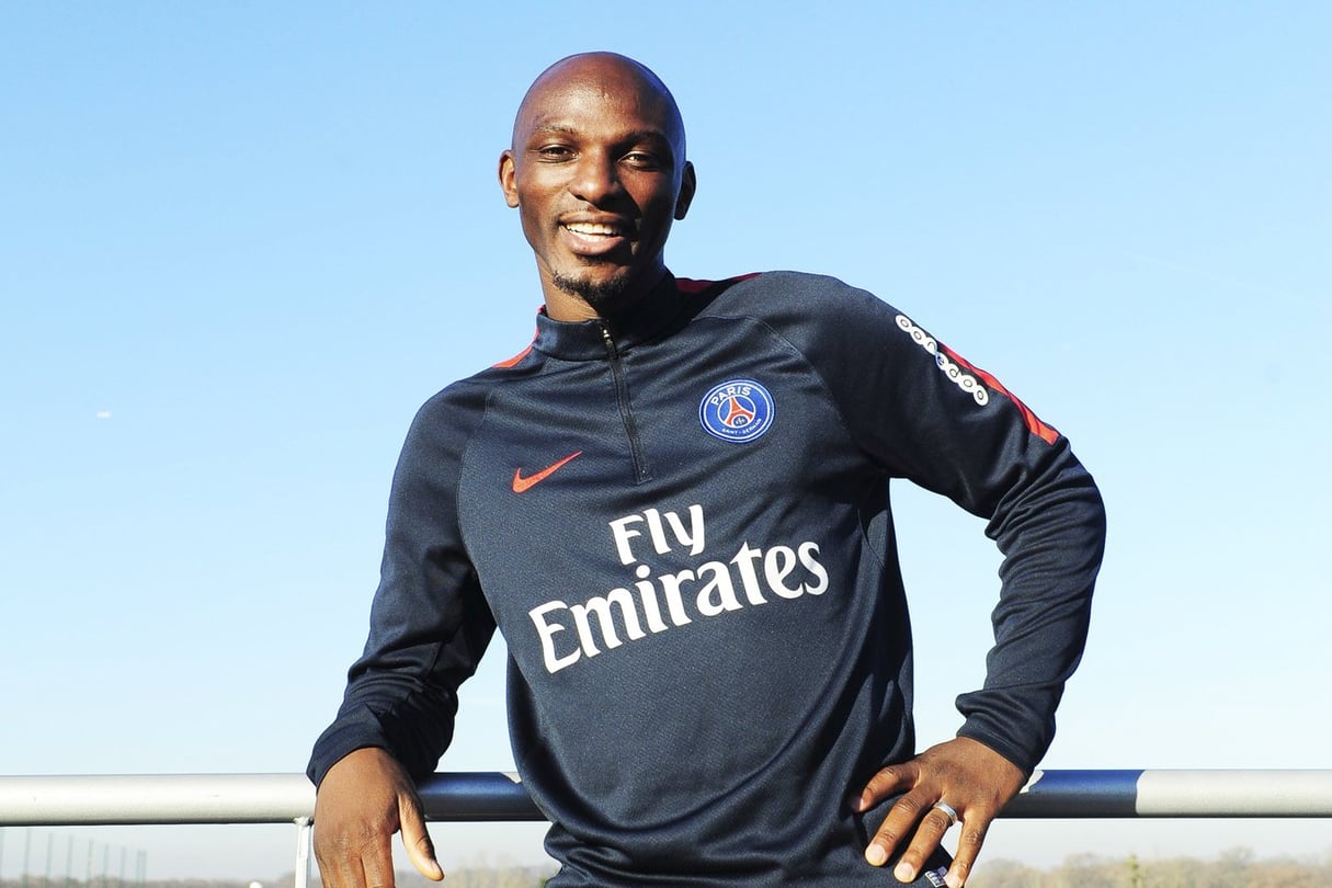 « Je voulais jouer pour la France et j’y suis parvenu », dit l’ancien défenseur de Saint-Étienne et de Marseille. © Vincent Fournier/Jeune Afrique