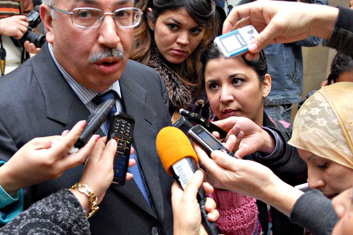 Déclaration à la presse de Brahim Bouzeboudjene, président de la Commission nationale de prévention et de lutte contre la corruption © AP/SIPA