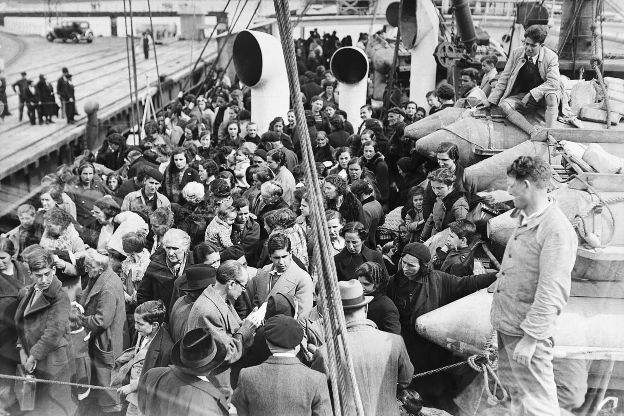 Réfugiés espagnols à Bordeaux &copy; La défaite du camp républicain en Espagne est à l&rsquo;origine de l&rsquo;une des dernières vagues de migration espagnole en Algérie. © KEYSTONE-FRANCE/GAMMA RAPHO