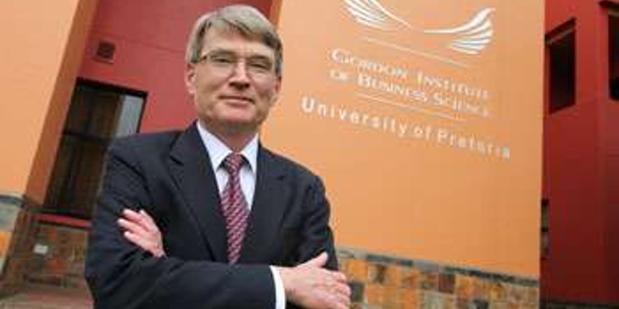 Jonathan Cook : « Enseigner global, appliquer africain » - Jeune Afrique