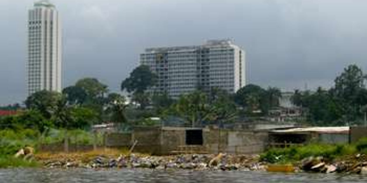 Côte d'Ivoire: la disparition des espaces verts à Abidjan suscite l'émoi  des habitants - Reportage Afrique