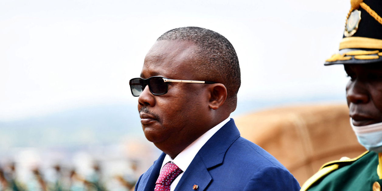 En Guinée Bissau, l’armée présente un arsenal saisi après la « tentative de coup d’État »