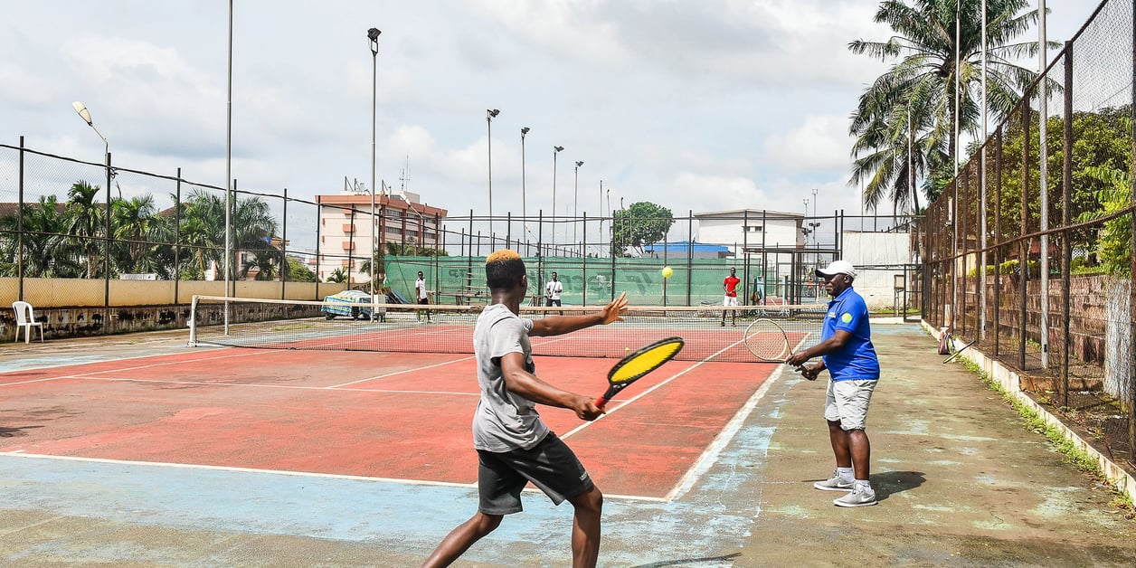 Paul Biya, Tenis y Fouda: juegos de poder en Yaundé